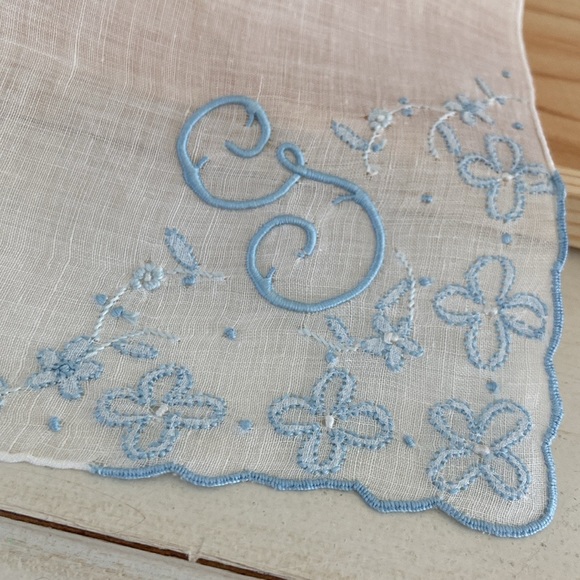 Vintage Antique Personalized Hand Embroidered Initial G Handkerchief Hankie - Picture 3 of 4